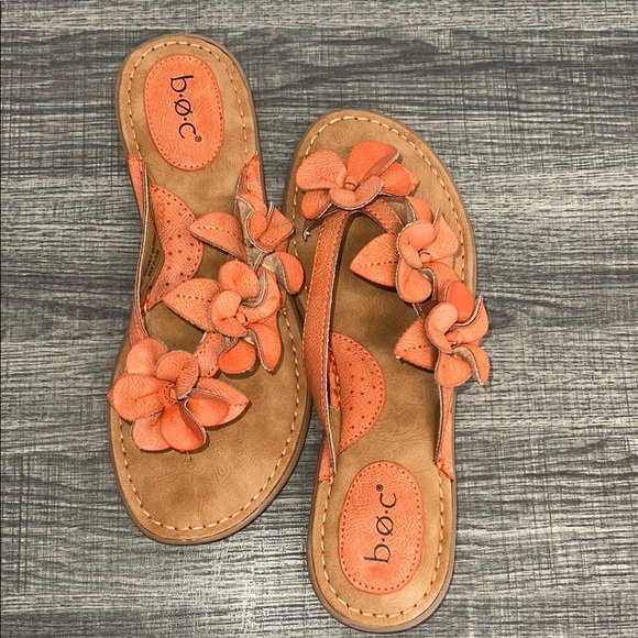 b.o.c. Gorgeous Vacation Floral Sandles 🌺🏝️ - Picture 1 of 7